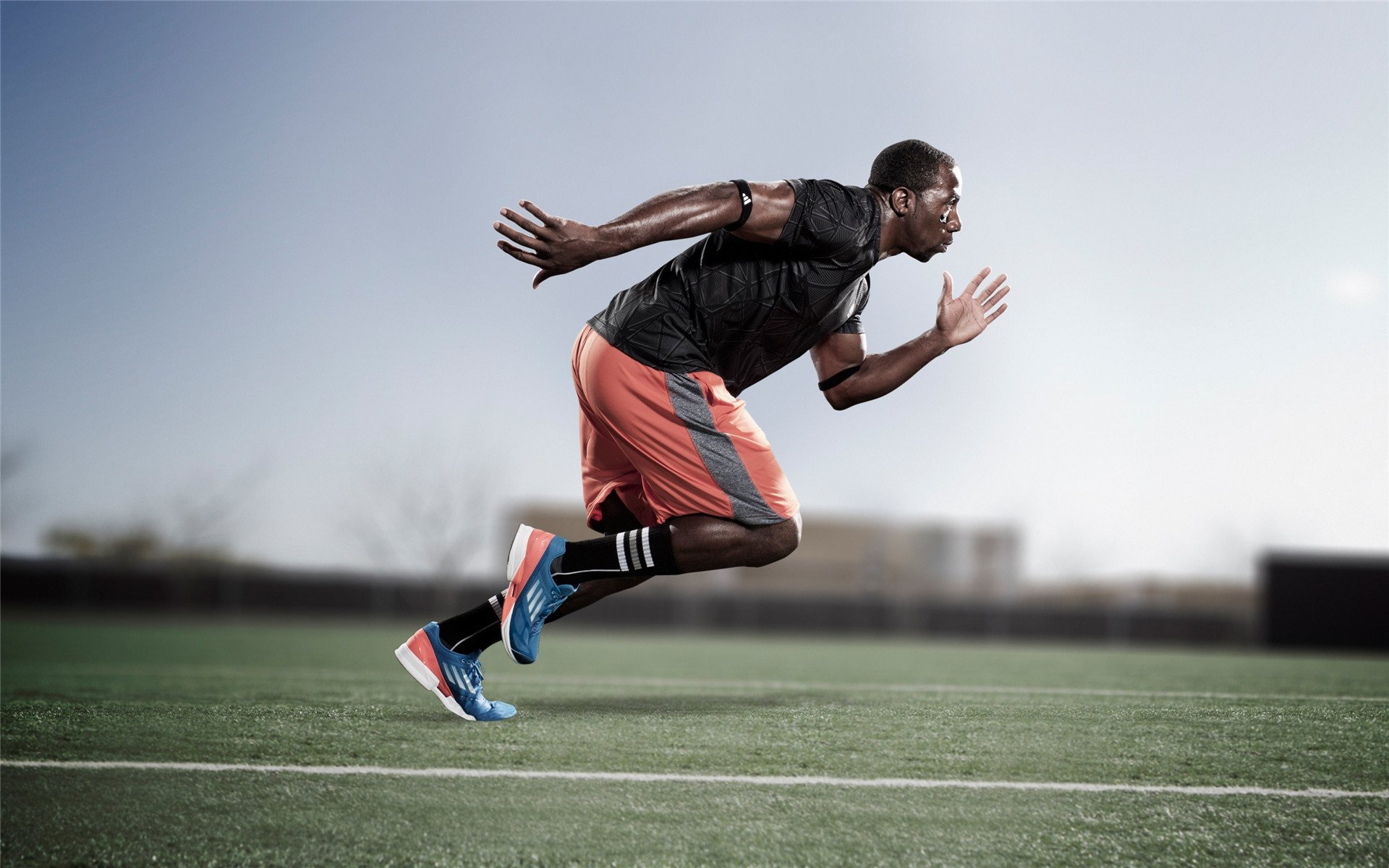 重要助攻引发热议!,萨拉赫在澳大利亚队比赛中大比分获胜引发球迷热议